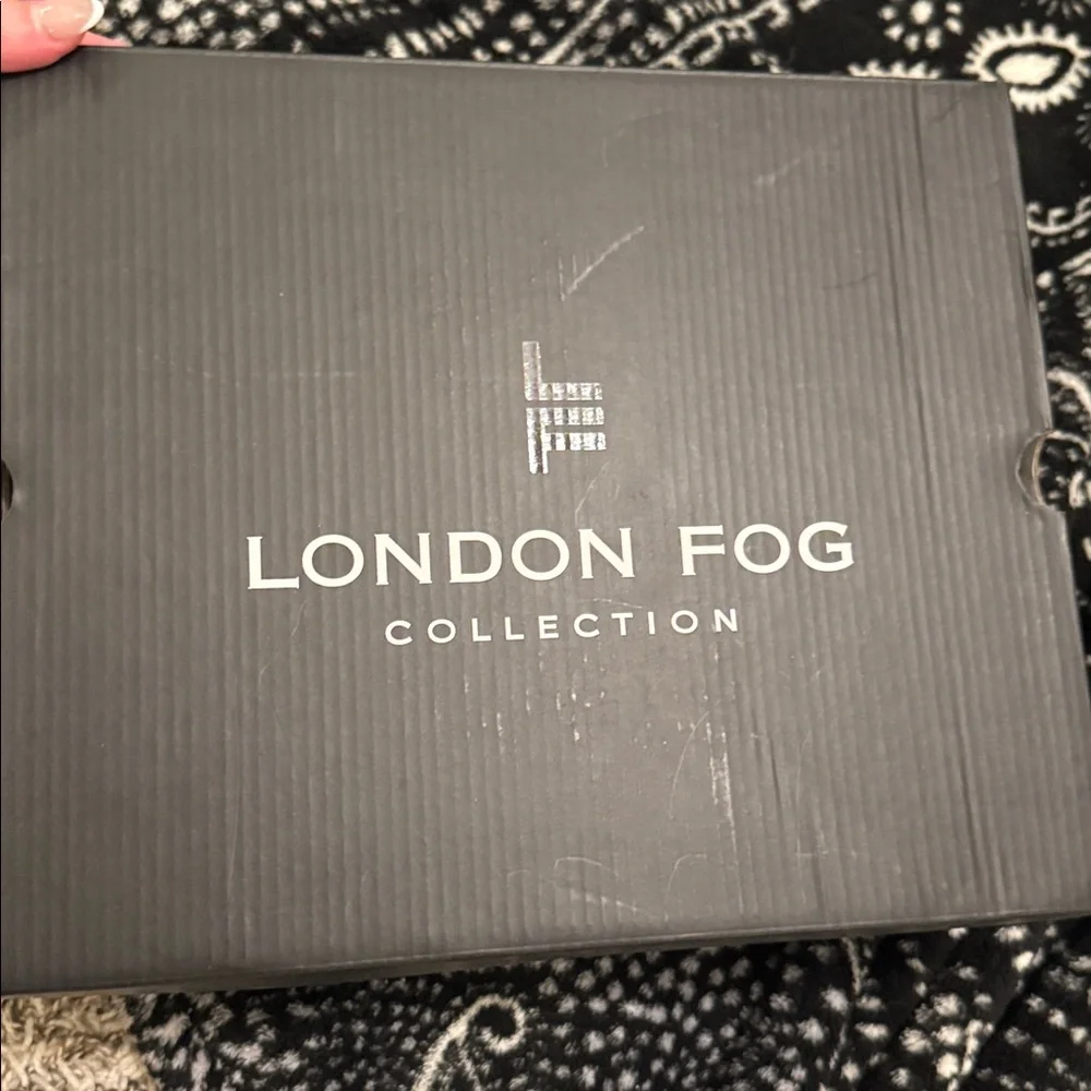 London Fog Leopard Print Winter Boots - Picture 3 of 7